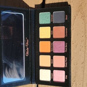 Violet Voss Essentials Eye Shadow Palette - 10 Shades